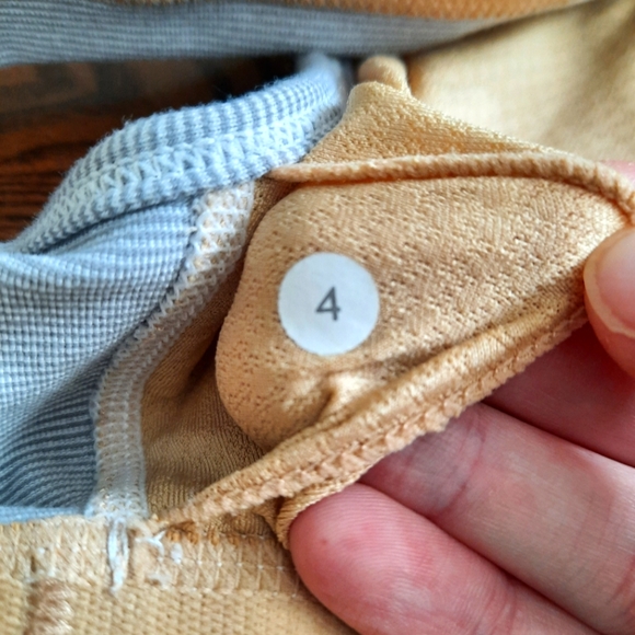 Lululemon No Limits Tank, Size 4, White/Wee Stripe White Fossil - Picture 11 of 12